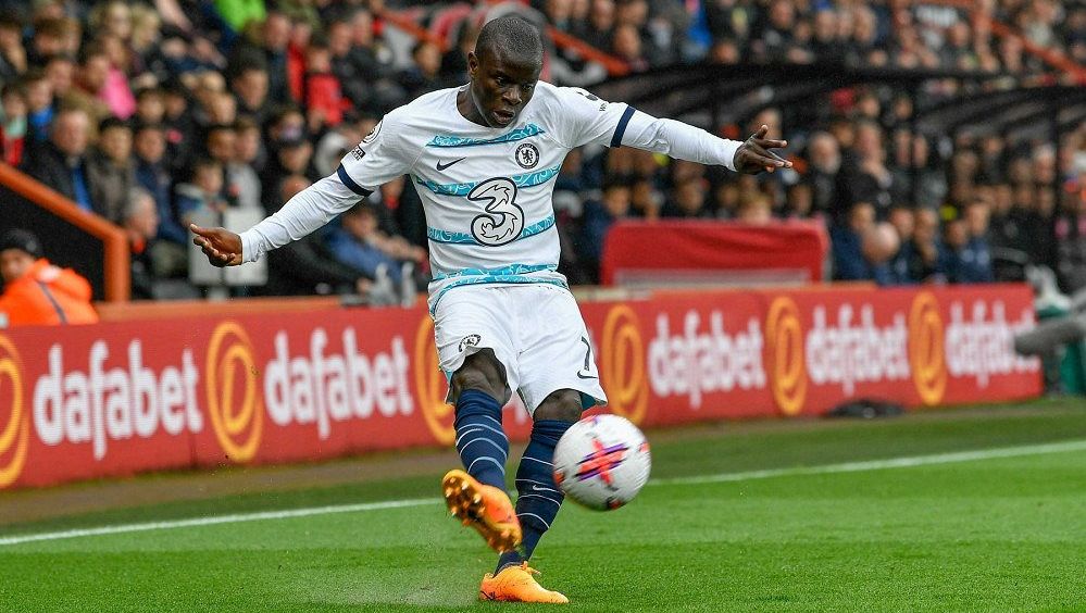 Kanté míří z Chelsea za Benzemou do al-Ittihádu